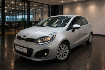 lift model ledy klima dwa komplety aly zima lato 85 konna benzyna 1.2